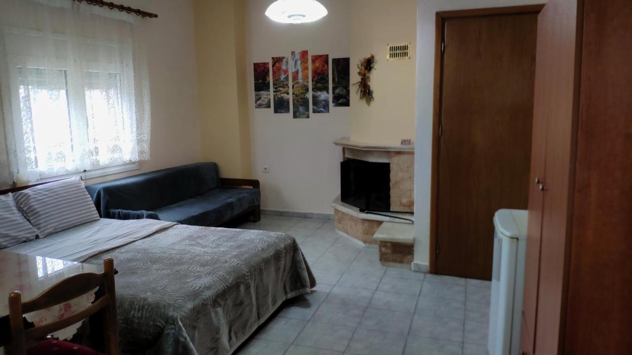 Alexandros Guesthouse Orma Exterior photo